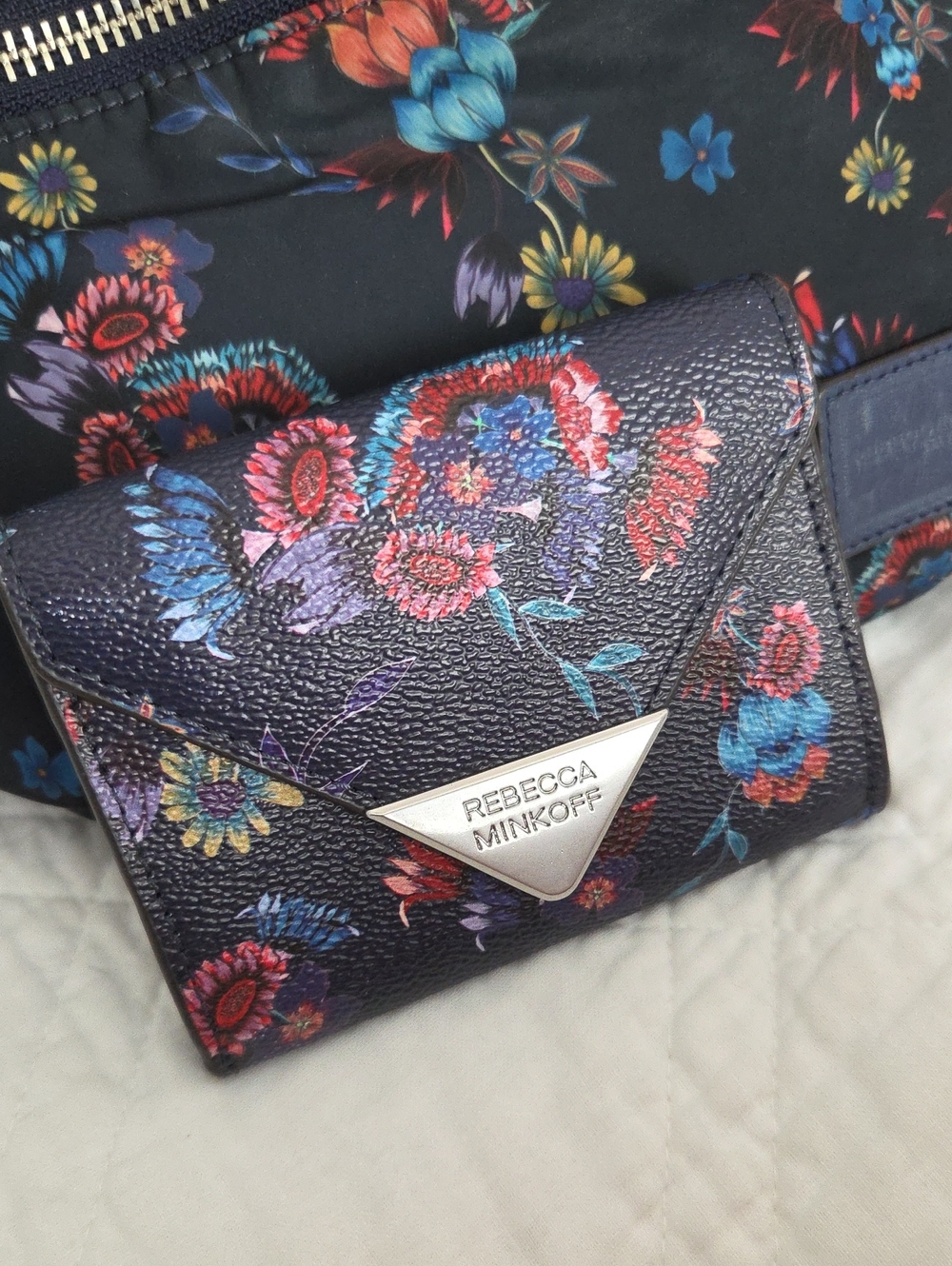 Rebecca Minkoff Wallet Navy Floral Leather One Flap Card case Rare LIKE NEW